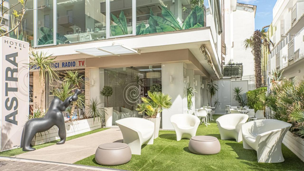 Design Hotel Astra B&B ميسانو ادرياتيكو المظهر الخارجي الصورة