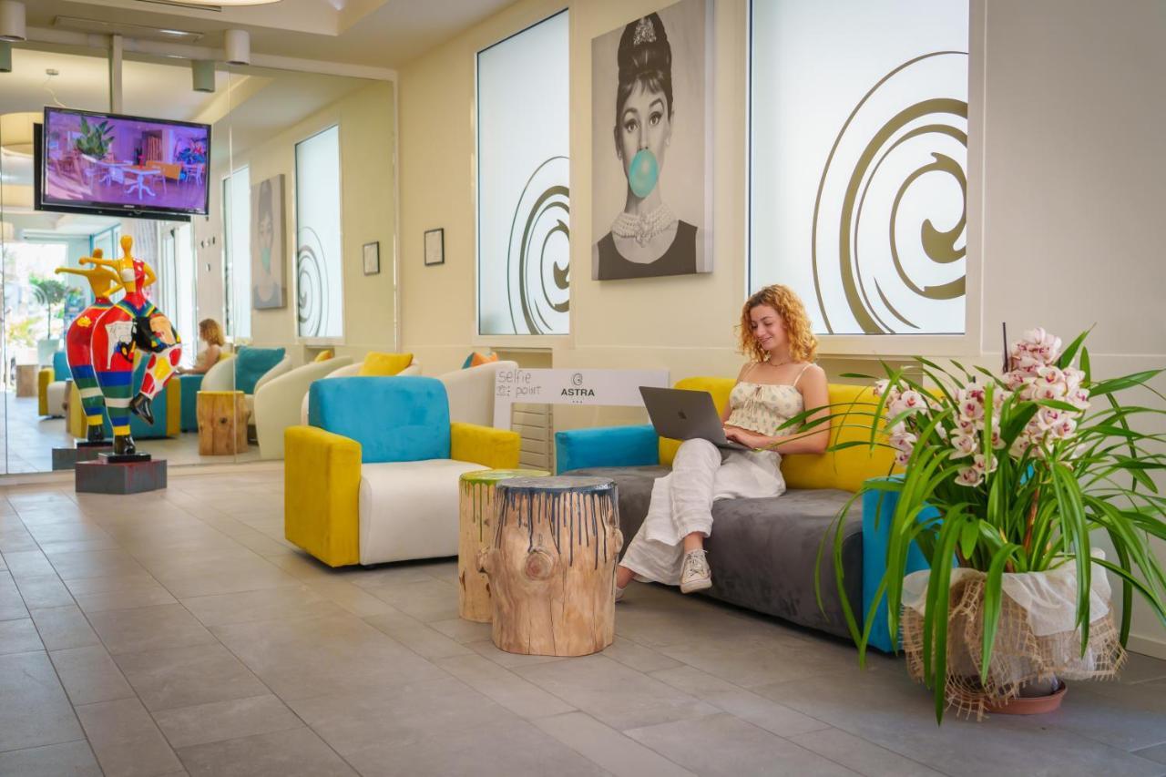Design Hotel Astra B&B ميسانو ادرياتيكو المظهر الخارجي الصورة