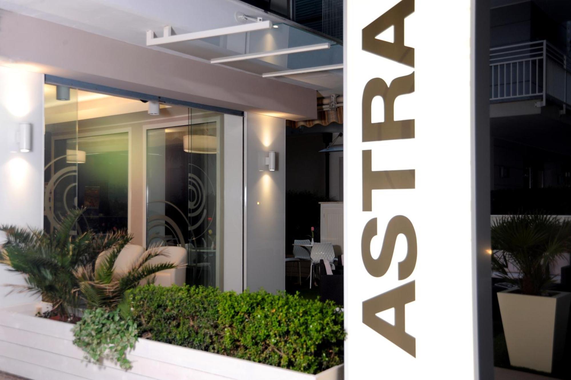 Design Hotel Astra B&B ميسانو ادرياتيكو المظهر الخارجي الصورة